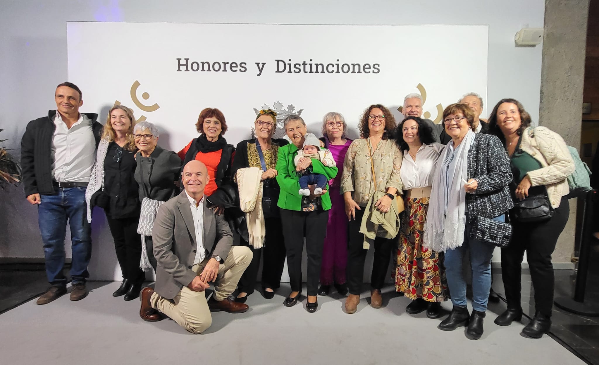 Algunos miembros de la asociación el día de la ceremonia